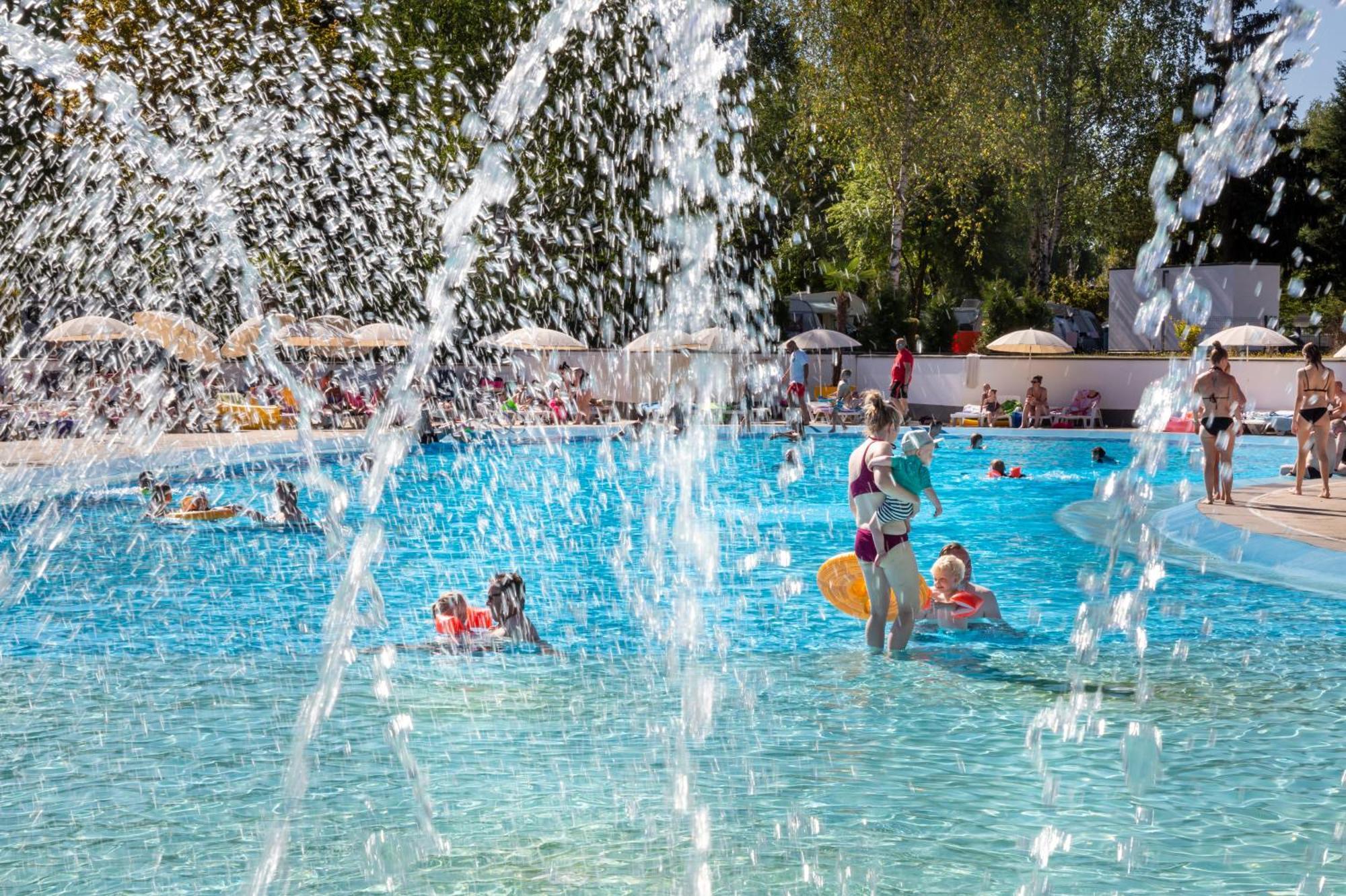 Hu Birkelt Village Ларошетт Экстерьер фото